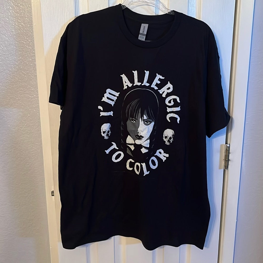 Wednesday Addams “I’m Allergic To Color” men’s extra large T-shirt